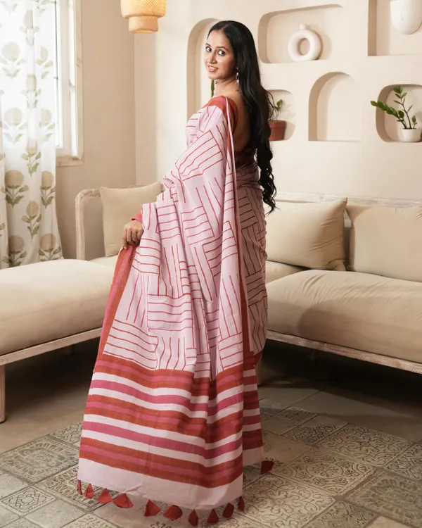 Mauve_Cotton_Geometry_H_Block_Printed_Mul_Saree_With_Tassels_For_Women
